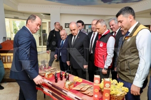 DOKAP illerinde ar� kolonilerinin hastal�klarla m�cadele ve tedavisi projesinin tan�t�m� yap�ld�